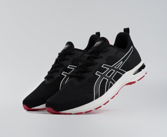 Asics черные 44542