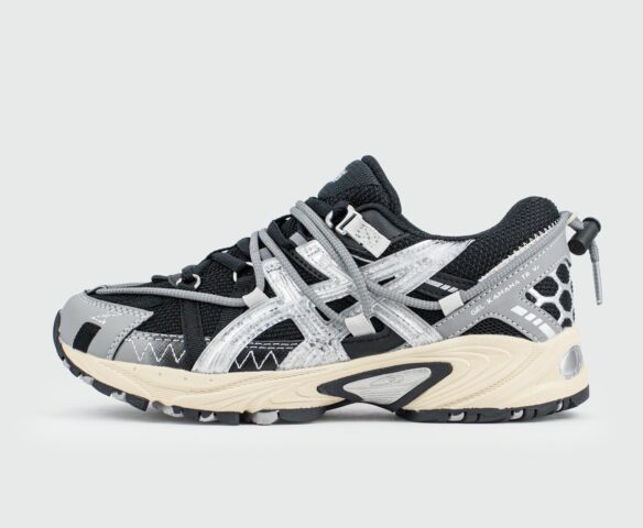 Asics Gel-Kahana TR V2 Black / Beige